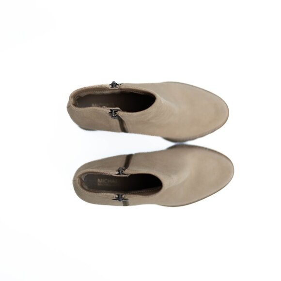 MICHAEL MICHAEL KORS Womens 7 M Beige Evelyn Round Toe Wedge Leather Booties - Picture 3 of 15